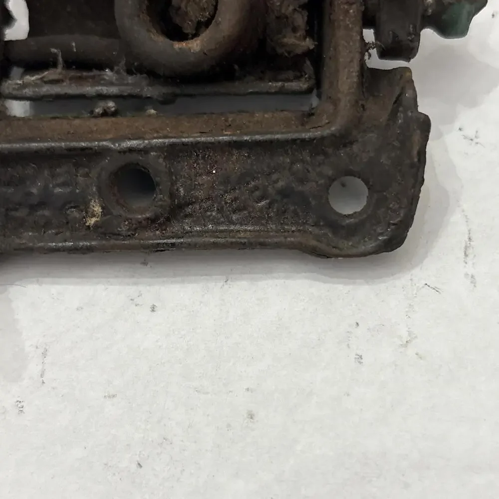 Antique Cast Iron Stover Mfg., Spring Loaded Screen Door Hinge Decorative "S" #3 - Picture 4 of 5